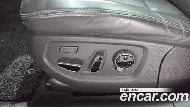 Genesis G80 2018 — photo 31
