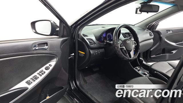 Hyundai Accent 2014 — photo 10