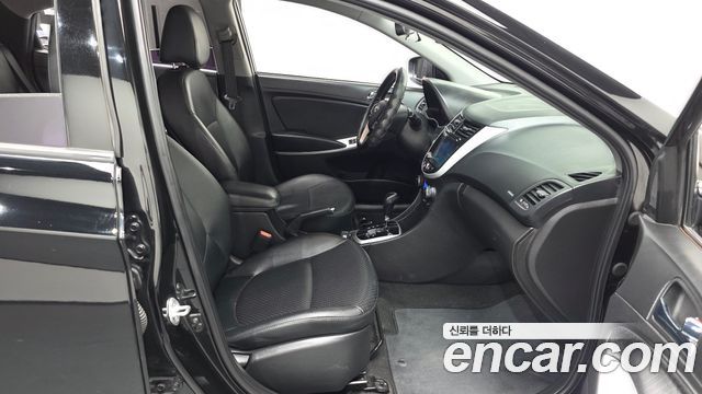 Hyundai Accent 2014 — photo 11