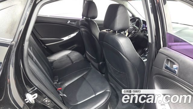Hyundai Accent 2014 — photo 12