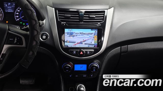Hyundai Accent 2014 — photo 14