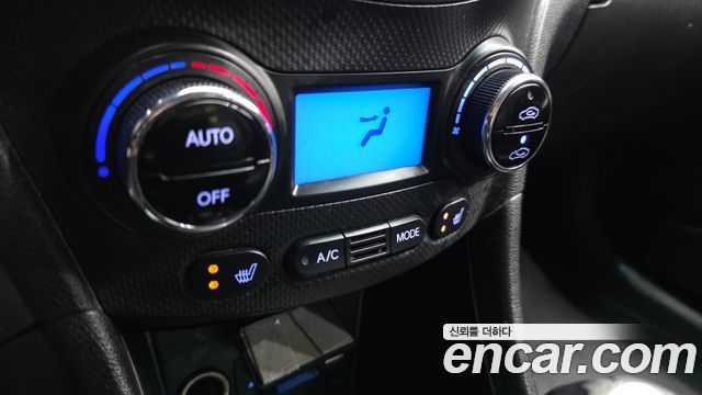 Hyundai Accent 2014 — photo 19
