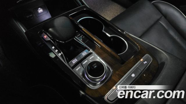 Kia K9 2019 — photo 12