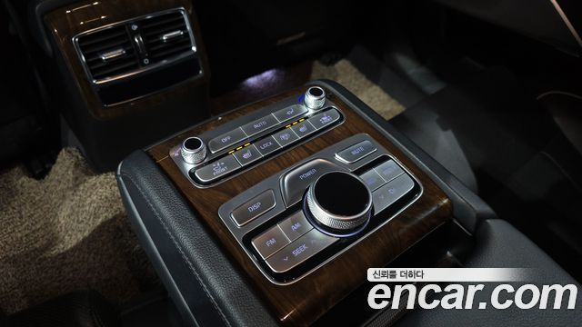 Kia K9 2019 — photo 30