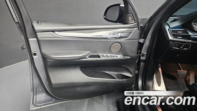 BMW X5 2014 — photo 14