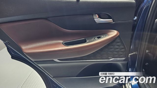 Hyundai Santafe 2019 — photo 15