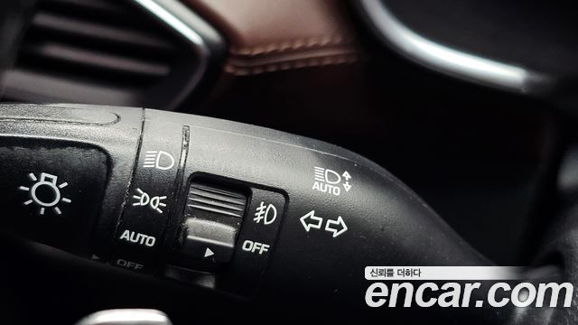 Hyundai Santafe 2019 — photo 28