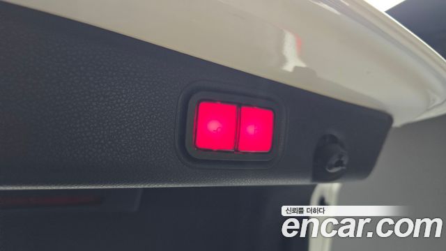 Mercedes-Benz E-Class 2022 — photo 25