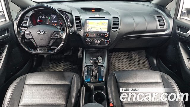 Kia K3 2018 — photo 10