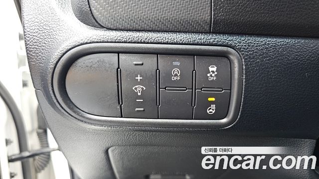 Kia K3 2018 — photo 20