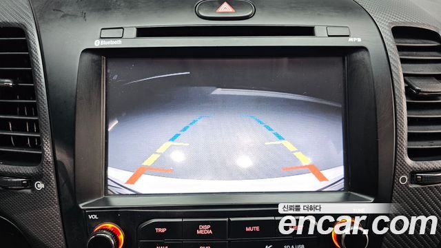 Kia K3 2018 — photo 23