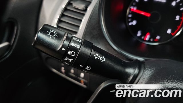 Kia K3 2018 — photo 24