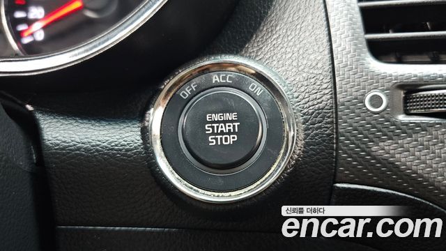 Kia K3 2018 — photo 25