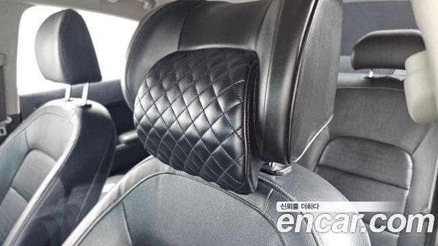 Kia K3 2018 — photo 29