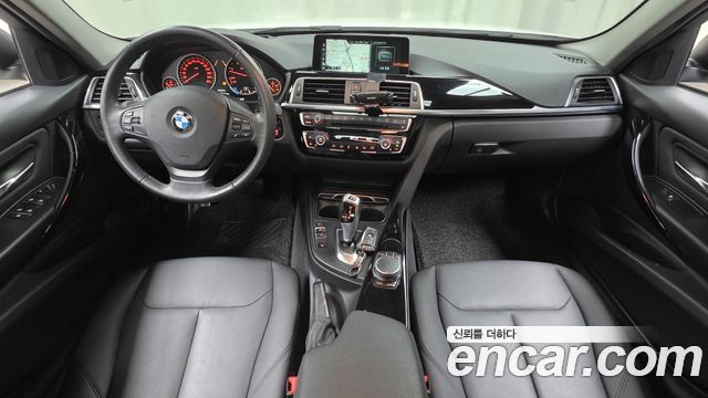 BMW 3-Series 2017 — photo 10