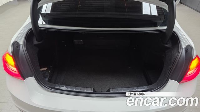 BMW 3-Series 2017 — photo 24