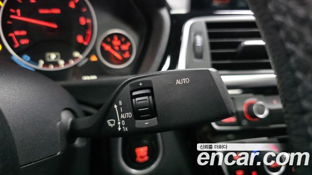 BMW 3-Series 2017 — photo 27