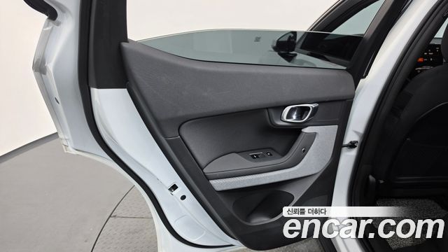 Polestar Polestar 2 2022 — photo 15