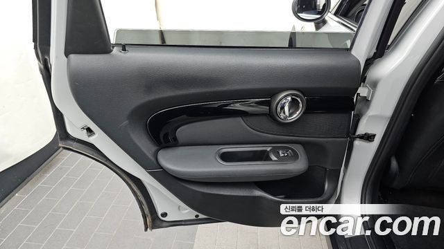 Mini Clubman 2023 — photo 15