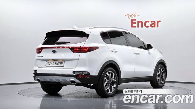 Kia Sportage 2021 — photo 2