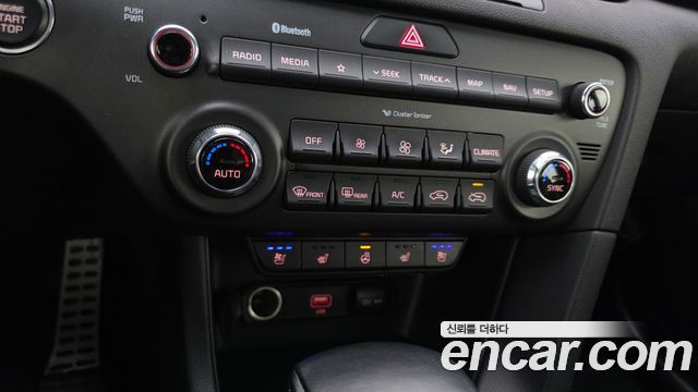Kia Sportage 2021 — photo 16