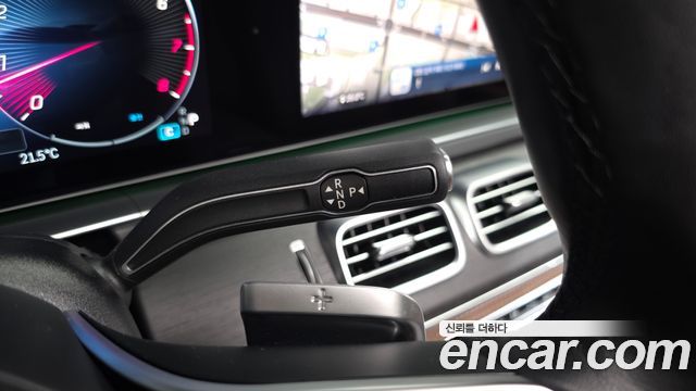 Mercedes-Benz GLE-Class 2024 — photo 12