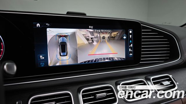 Mercedes-Benz GLE-Class 2024 — photo 21