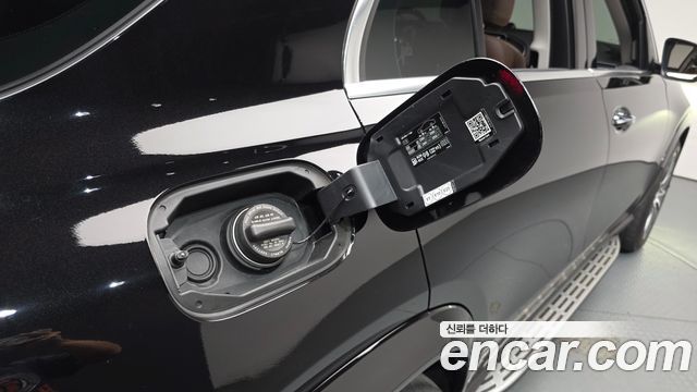 Mercedes-Benz GLE-Class 2024 — photo 37