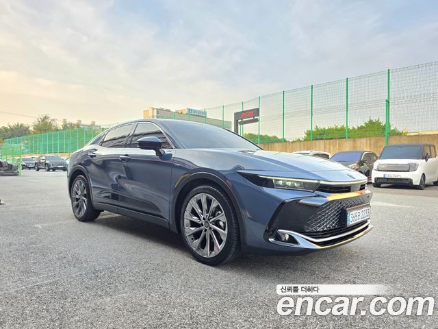Toyota Crown 2025 — photo 2