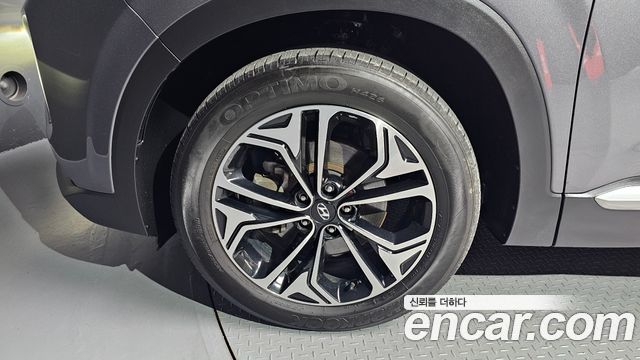 Hyundai Santafe 2019 — photo 5
