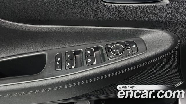 Hyundai Santafe 2019 — photo 22