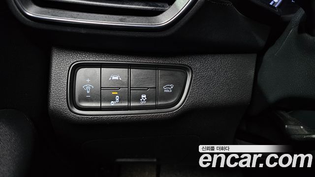 Hyundai Santafe 2019 — photo 23