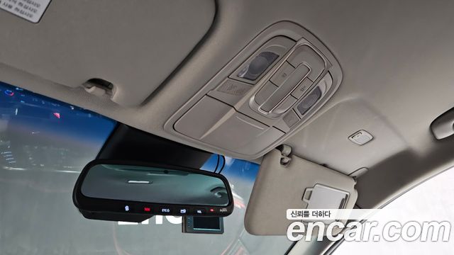 Hyundai Santafe 2019 — photo 24