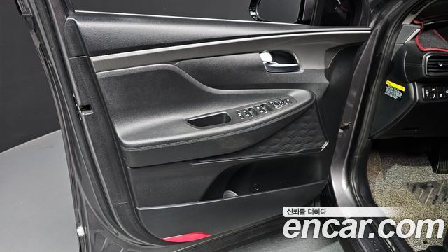 Hyundai Santafe 2019 — photo 14