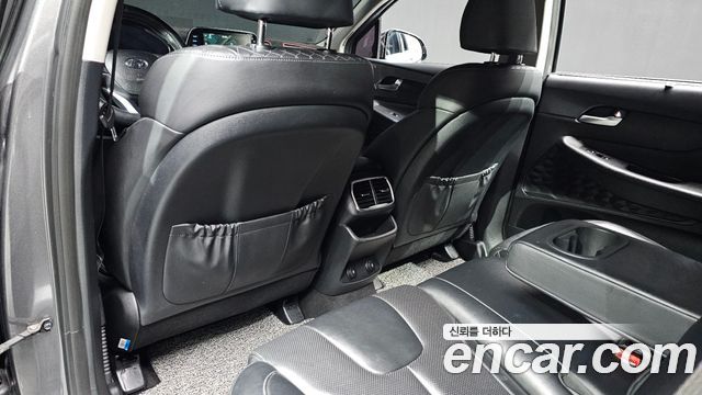 Hyundai Santafe 2019 — photo 27