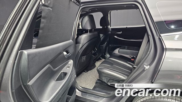 Hyundai Santafe 2019 — photo 30