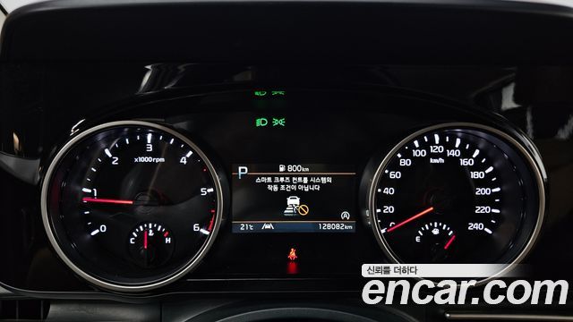 Kia Canival 2022 — photo 11