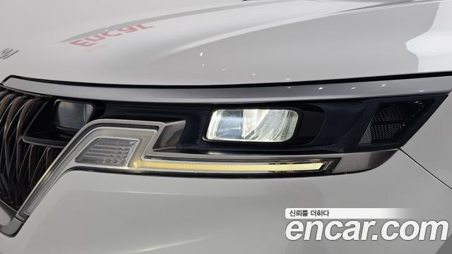 Kia Canival 2022 — photo 8