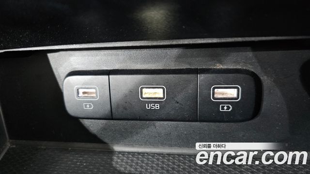 Kia Canival 2022 — photo 27