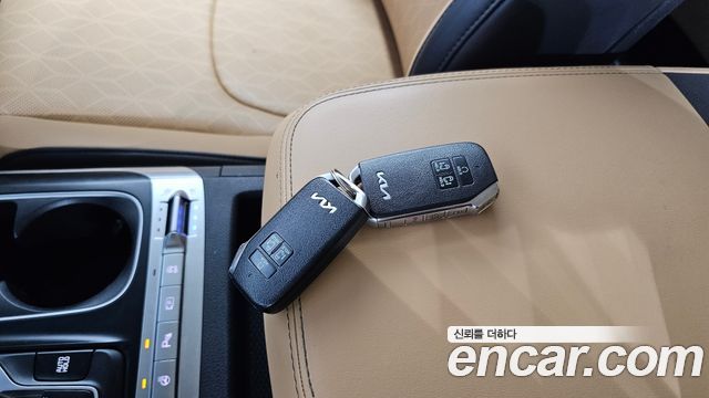 Kia Canival 2022 — photo 34