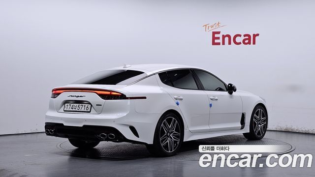 Kia Stinger 2021 — photo 2