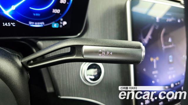 Mercedes-Benz EQS 2022 — photo 12