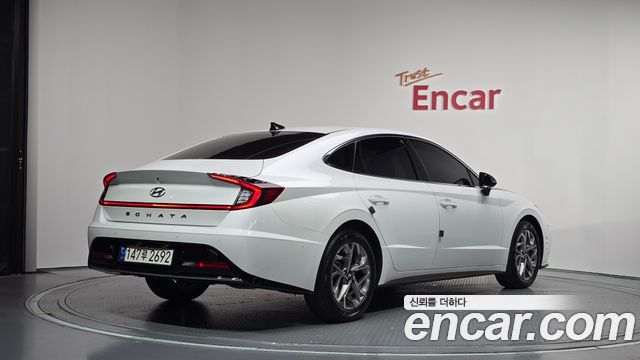 Hyundai Sonata 2022 — photo 2