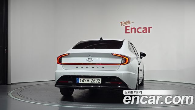 Hyundai Sonata 2022 — photo 4