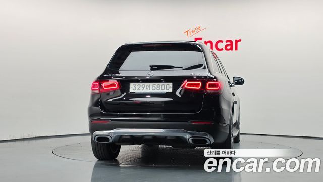 Mercedes-Benz GLC-Class 2021 — photo 4