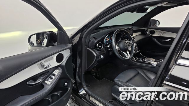 Mercedes-Benz GLC-Class 2021 — photo 10
