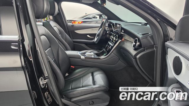 Mercedes-Benz GLC-Class 2021 — photo 11