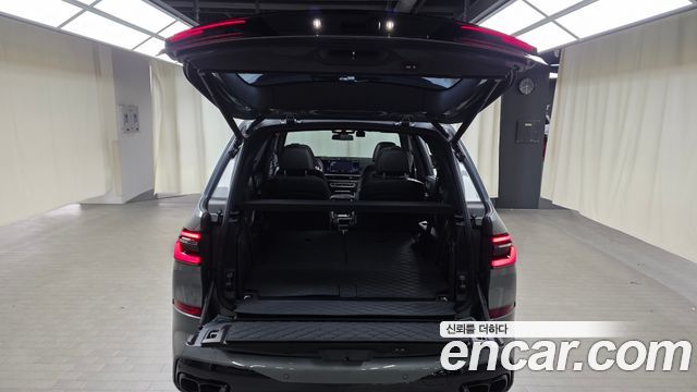 BMW X7 2023 — photo 26