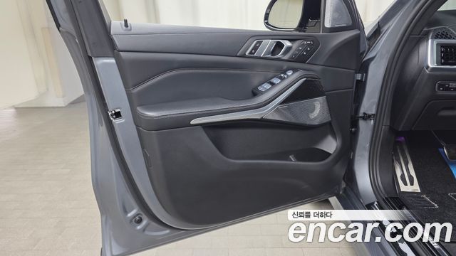 BMW X7 2023 — photo 14