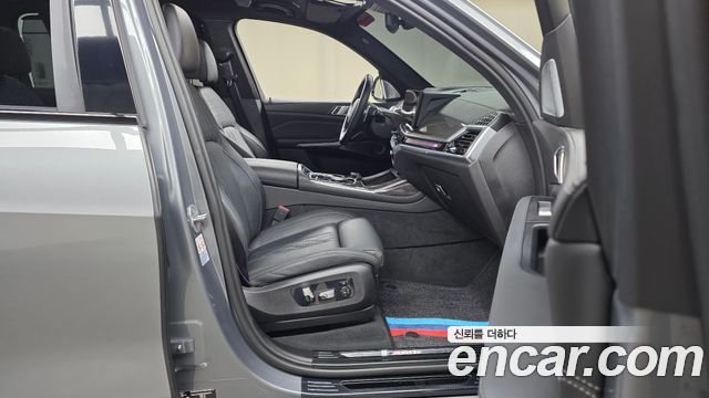 BMW X7 2023 — photo 16